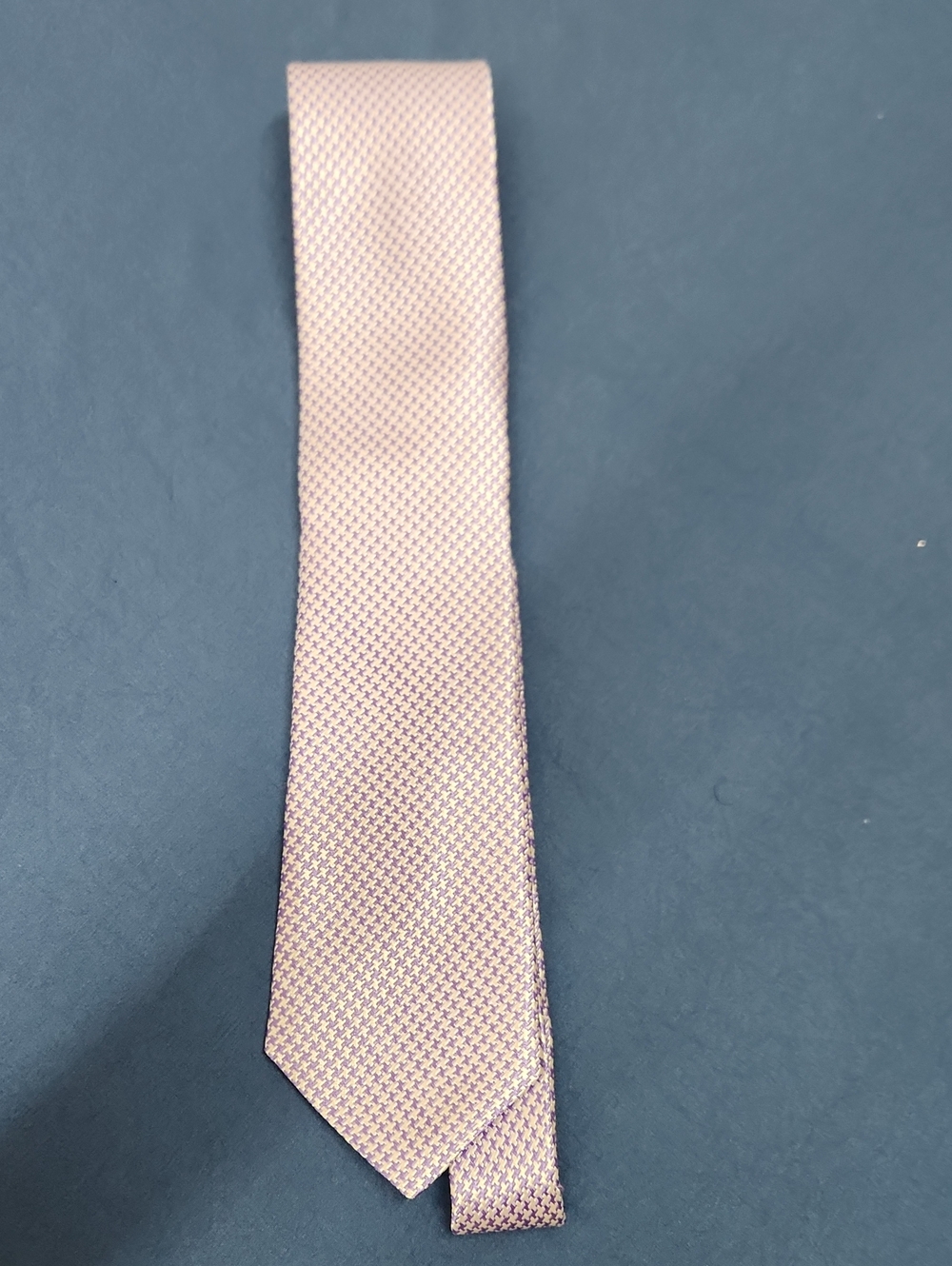 Signature Light Pink Textured Silk Tie